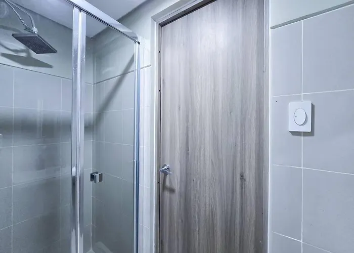 Citispace 1br Condotel At Fame Residences #fm39a * Manila